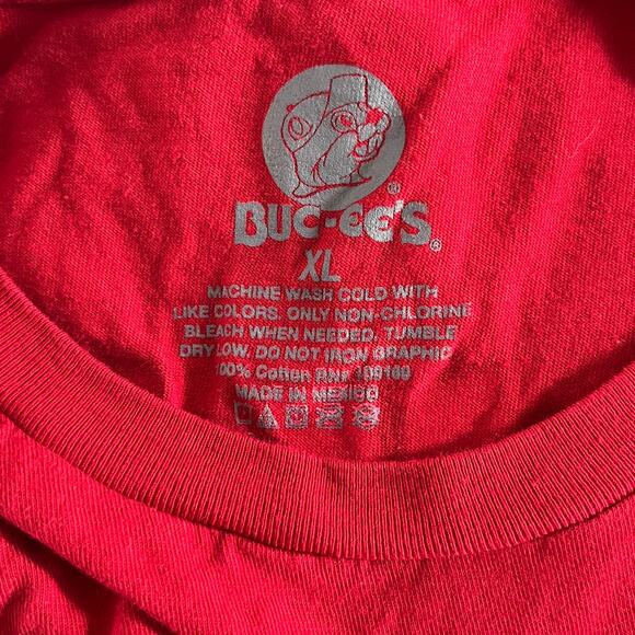 Buc-ees Never Calm Always Bright Christmas t-shirt Unisex XL - Picture 5 of 5